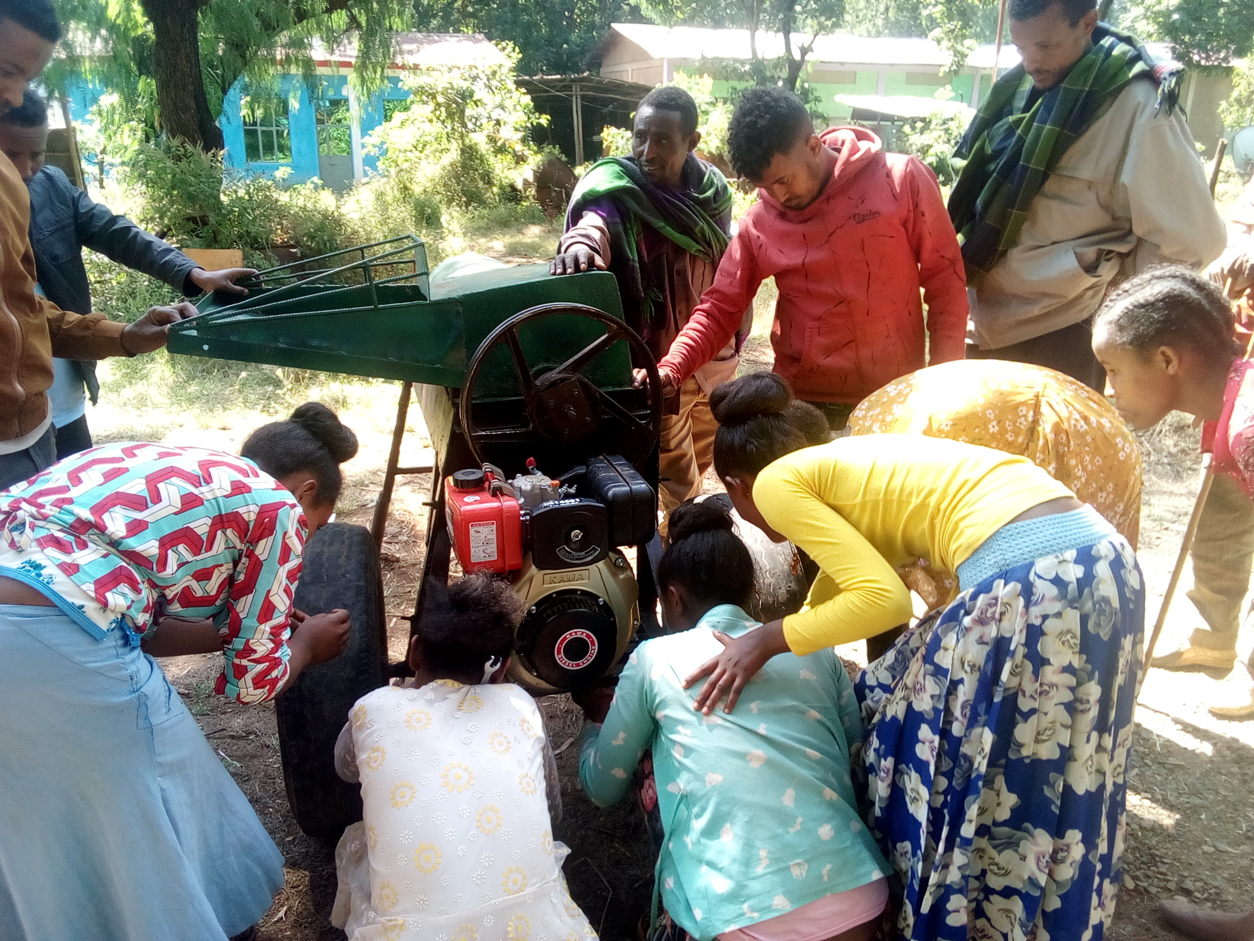 Small mechnization for maize thresher introduced by the project intervantion area and good job opportunity of youth groups